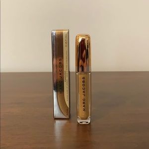 Marc Jacobs Enamored Hi-Shine Gloss Lip Laquer